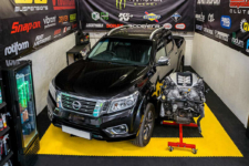 Nissan Navara motor gt-r