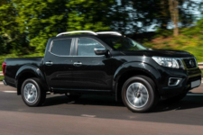 Nissan Navara motor gt-r