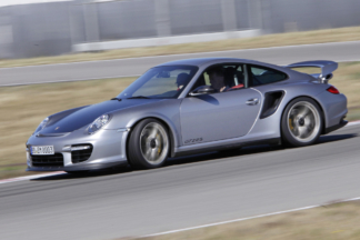 Porsche 911 GT2: el 911 más extremo cumple 25 años