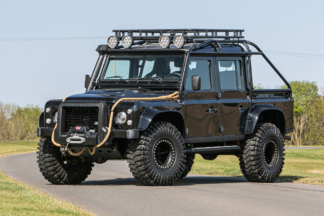 Subastan un exclusivo Land Rover Defender SVX Spectre