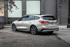 Ford Focus EcoBoost Hybrid 2021