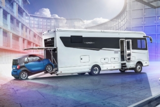 La autocaravana Concorde Liner Plus puede transportar hasta un smart Concorde Liner Plus
