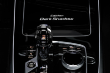 BMW X7 Dark Shadow Edition