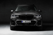 BMW X7 Dark Shadow Edition