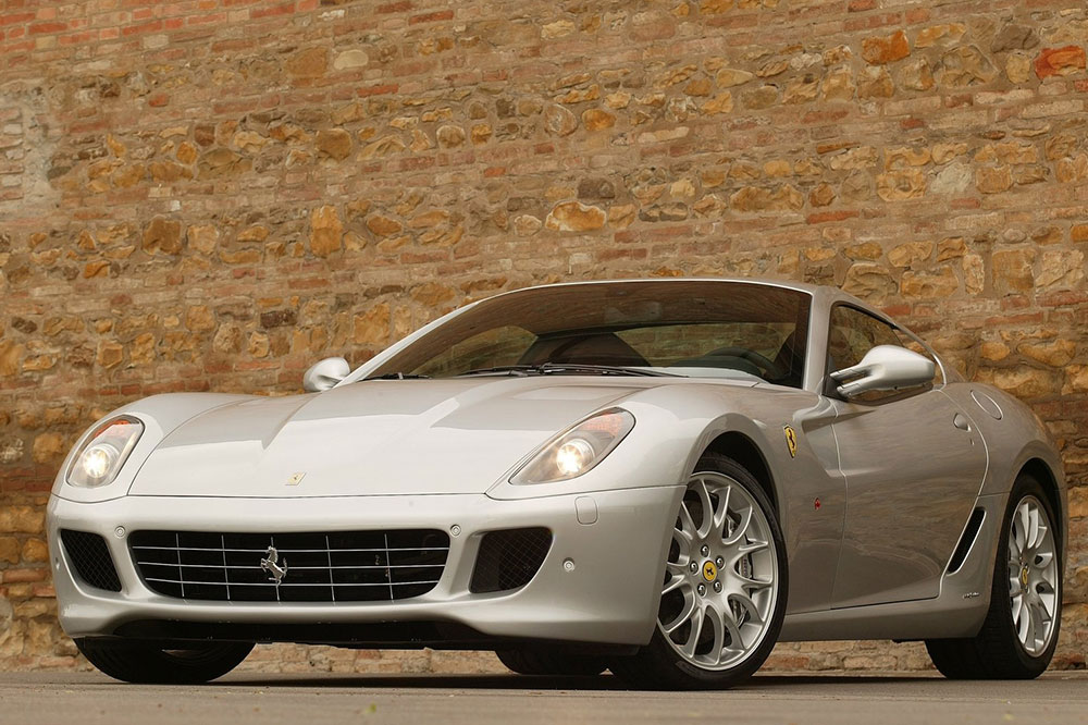 coches deportivos de los 2000 