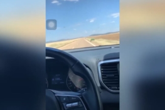 Investigan a un conductor que se grababa mientras circulaba a 188 km/h en una carretera de 90 km/h investigan-conductor-graba-circulando-188-kmh-carretera-90-kmh