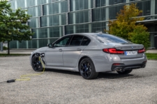 BMW 545e xDrive 2020