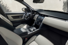 Land Rover Discovery Sport 2021