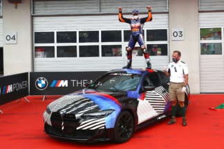 Miguel Oliveira gana un BMW M4 Coupé tras vencer en MotoGP