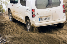 Opel Combo Cargo y Opel Vivaro 4x4