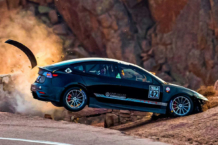 Un Tesla Model 3 sufre un fuerte accidente en Pikes Peak Tesla Model 3 accidente Pikes Peak