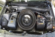 Honda Civic 3.2 V6 de 1984 capo