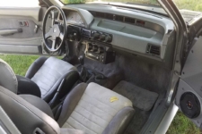 Honda Civic 3.2 V6 de 1984 interior