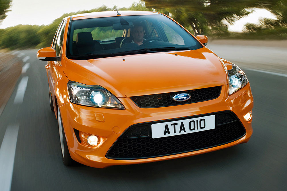 coches baratos con los que puedes superar los 240 kmh 