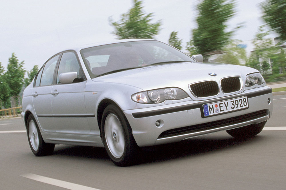 coches baratos con los que puedes superar los 240 kmh 