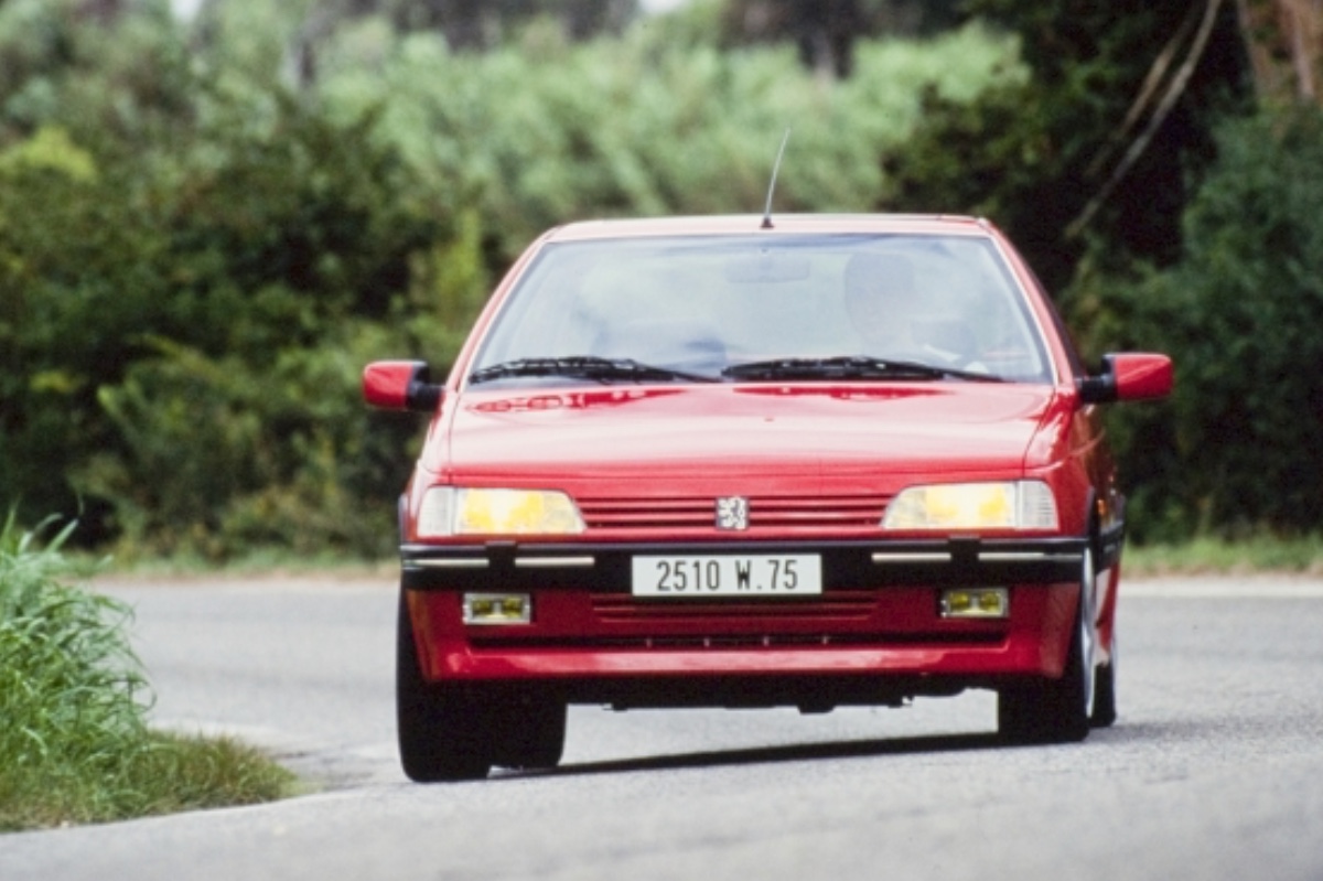 Peugeot 405 T16 frontal