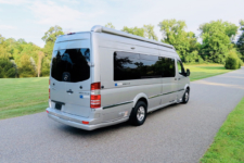 subastan camper lujo Mercedes