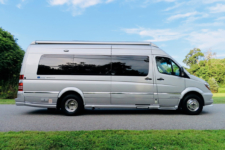 subastan camper lujo Mercedes