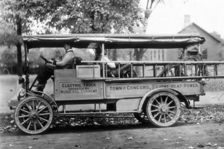 GMC ya fabricaba camiones eléctricos en 1913 GMC electric truck