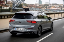 Volkswagen Golf TGI 8