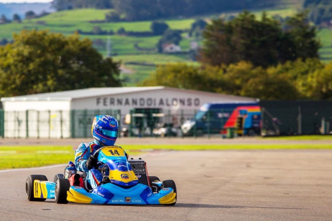 fernando alonso contesta zasca hater