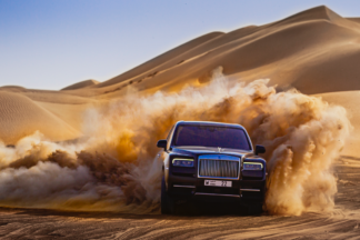 Vídeo: el Rolls-Royce Cullinan se va de aventura por el desierto para demostrar su valía Rolls-Royce Cullinan desierto