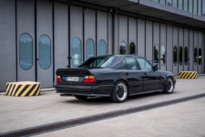 Mercedes 300 E 6.0 AMG The Hammer