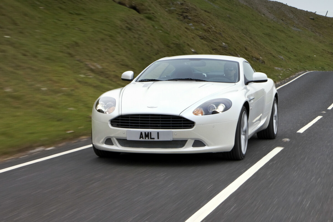 Aston Martin DB9