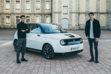 Marc y Álex Márquez prueban el Honda e Marc y Álex Márquez prueban el Honda e