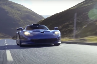 Vídeo: Tiff Needell explica cómo es conducir un Porsche 911 GT1 Straßenversion por la vía pública Porsche 911 GT1 Straßenversion