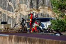 Volvo deja caer coches 30 metros