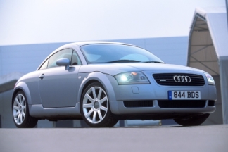 10 deportivos de segunda mano que puedes comprar por menos de 5.000 euros 10 deportivos por menos de 5.000 euros