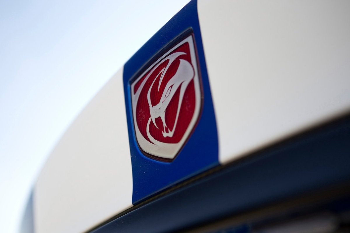 10-logotipos-curiosos-muscle-car viper