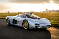 Isdera Commendatore 112i 1993
