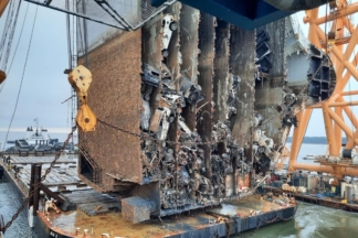 Así se están rescatando los 4.200 coches del barco hundido Golden Ray rescatando-4200-coches-barco-hundido-golden-ray