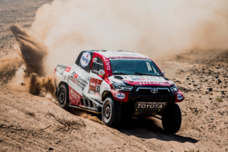 5ª etapa Dakar 2021: De Villiers gana y Sainz se vuelve a perder