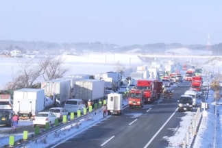 Vídeo: accidente de 130 vehículos debido a la nieve y el hielo accidente 130 vehiculos nieve hielo
