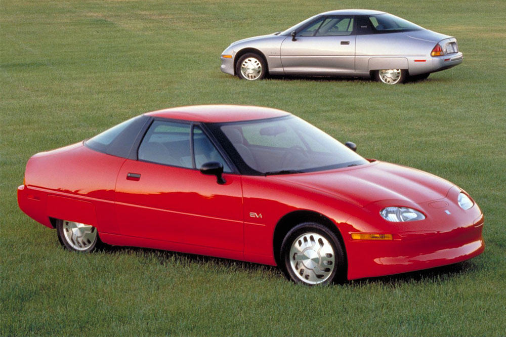 marca destruye coches 