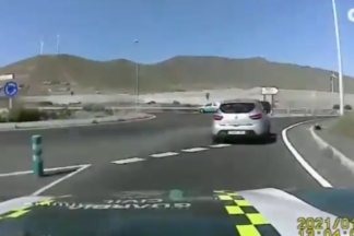 Vídeo: increíble persecución de 11 minutos de la Guardia Civil en la GC-1 de Gran Canaria Vídeo persecución Guardia Civil GC-1 Gran Canaria