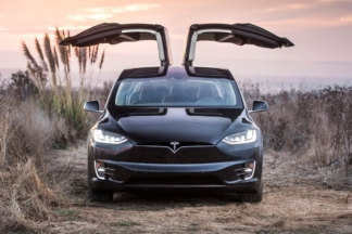 Tesla llama a revisión a 135.000 Model S y Model X por problemas en la pantalla Tesla llamada revision Model S Model X