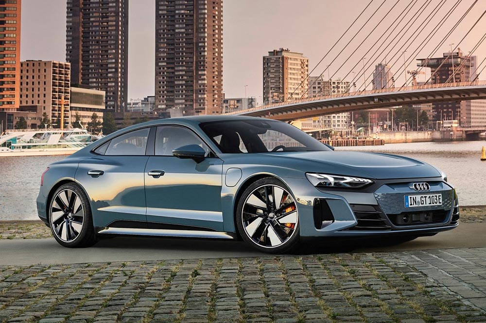 coches con llantas aerodinámicas 