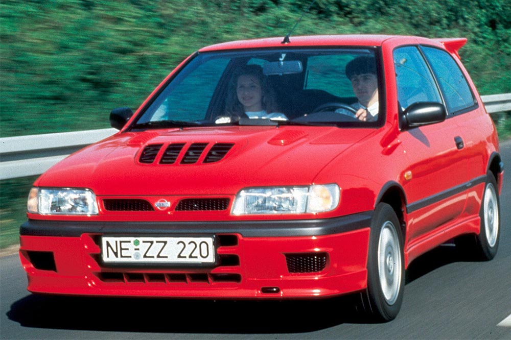 coches de los 90 similares al Toyota GR Yaris 