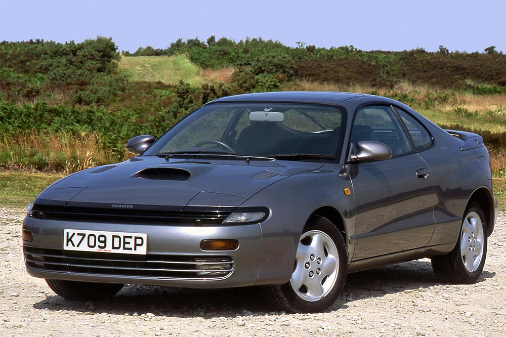 coches de los 90 similares al Toyota GR Yaris 