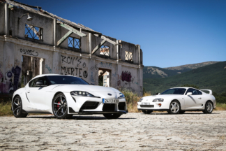 COMPARATIVA: Toyota Supra A80 contra GR Supra A90 Toyota Supra A80 contra GR Supra A90
