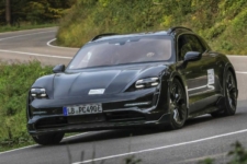 Porsche Taycan Cross Turismo