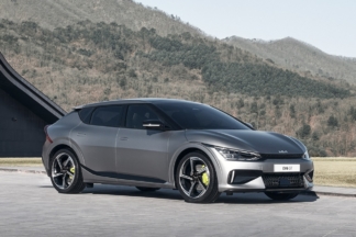 KIA EV6 GT: 585 CV, tracción total y un 0-100 km/h en 3,5 segundos KIA EV6 GT