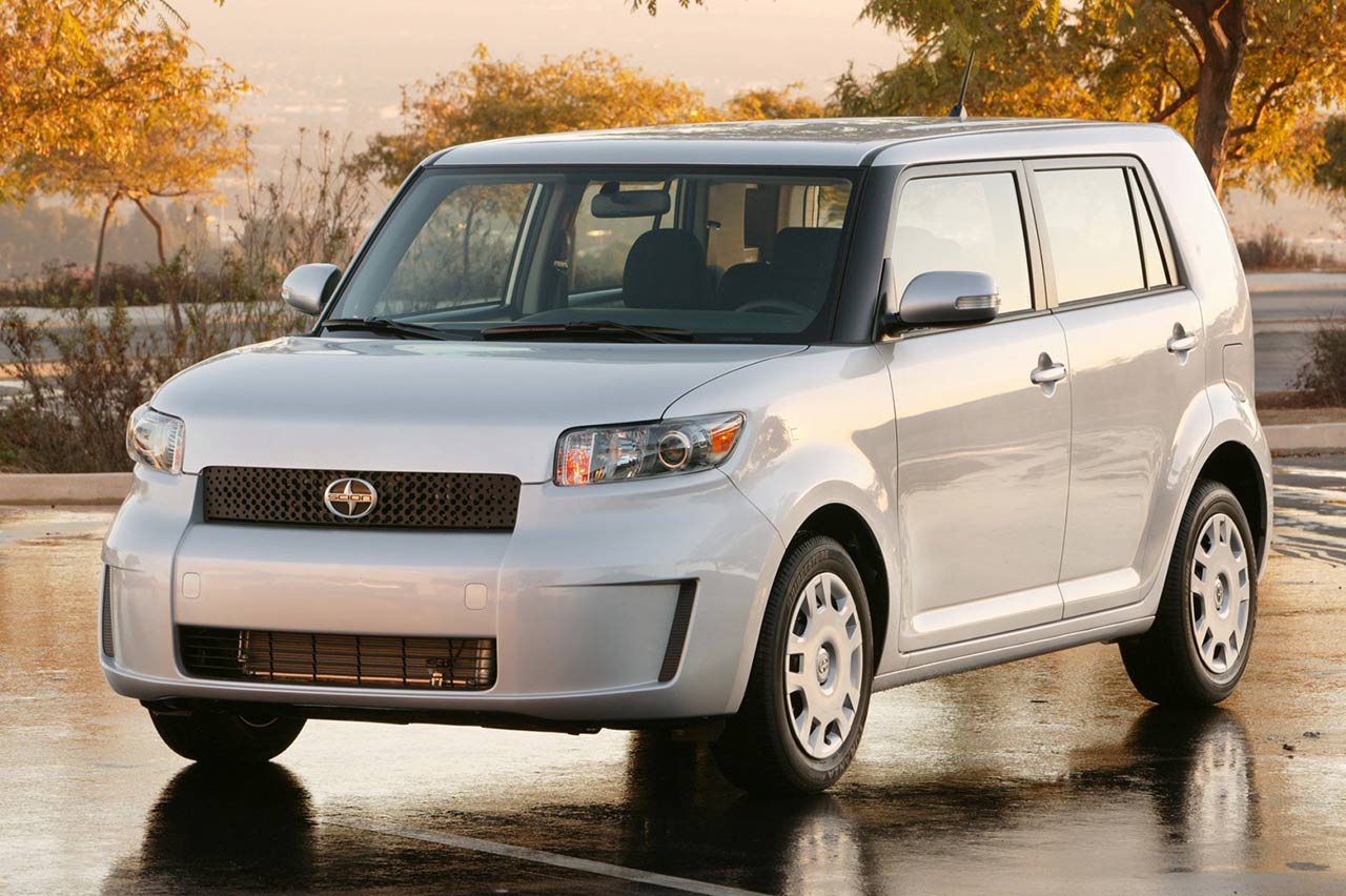 famosos con coches baratos 