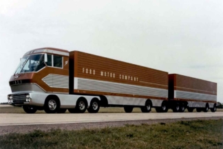 La guerra que libraron Ford y GM por triunfar con el camión turbina guerra ford gm camión turbina