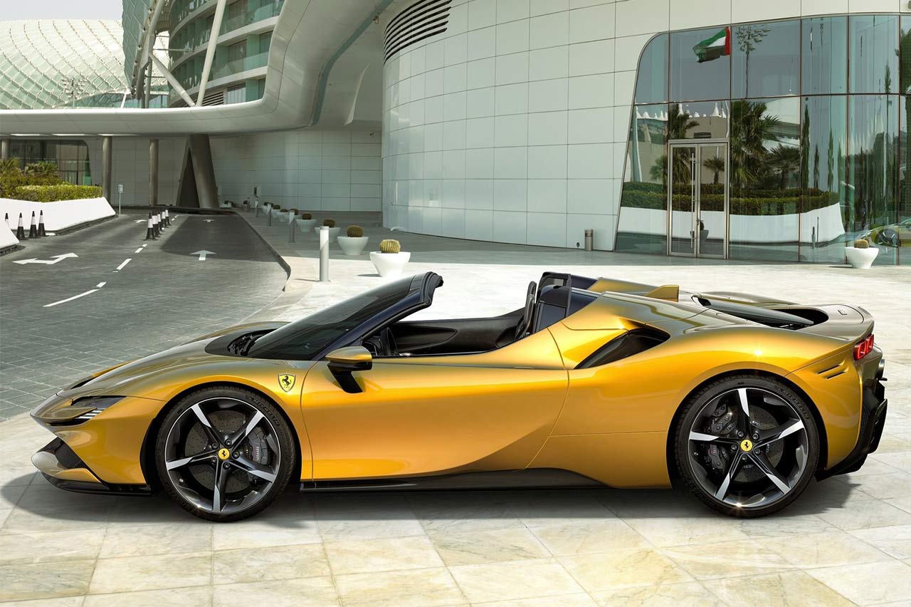 marcas de coches que no empezaron fabricando coches 