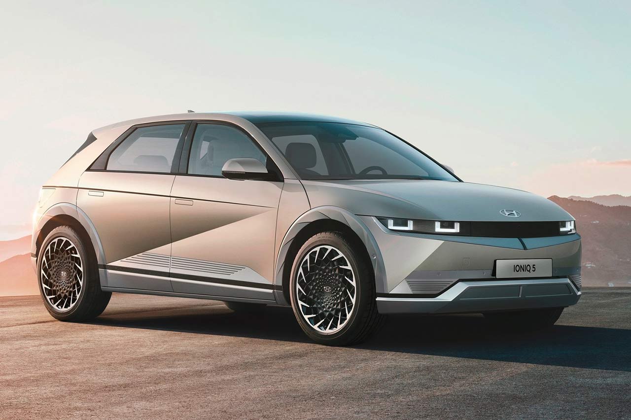 marcas de coches que no empezaron fabricando coches 